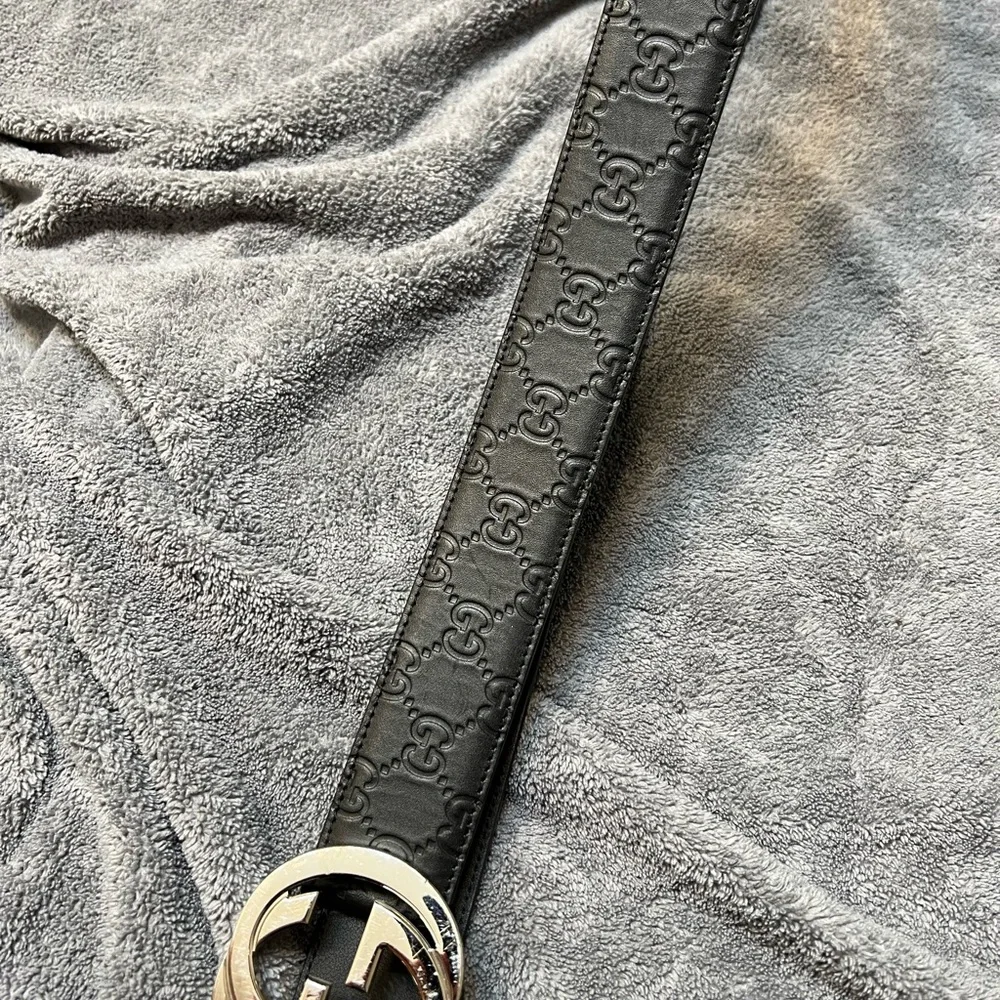 Gucci Black Embossed Leather Belt with Silver Interlocking G Buckle